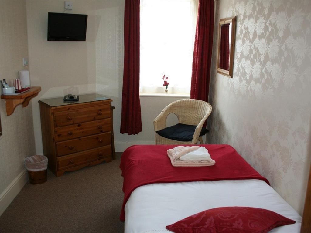Cromwell House Hotel Eastbourne Ngoại thất bức ảnh
