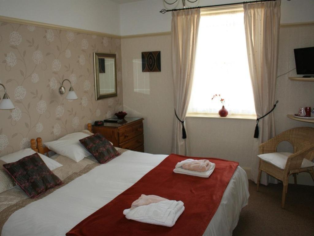 Cromwell House Hotel Eastbourne Ngoại thất bức ảnh